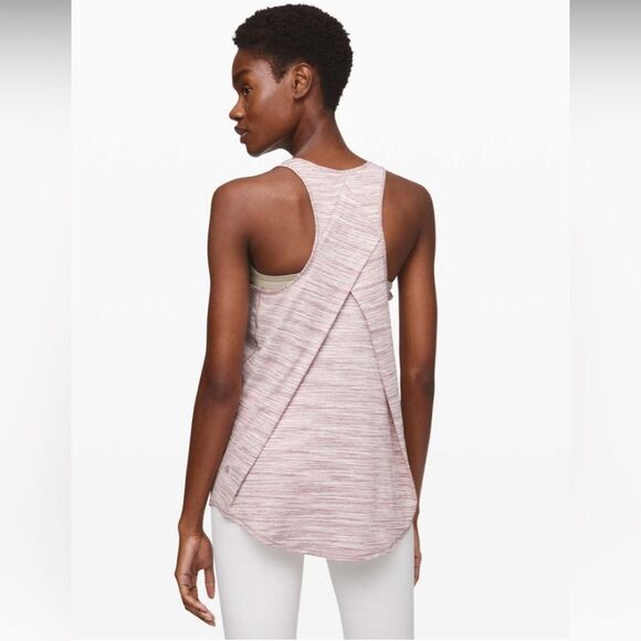 Lululemon Essential Tank Pleated *Seriously Light Luon - Picture 2 of 7